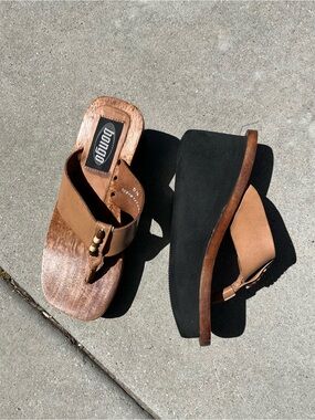 Vintage Bongo wooden wedge flip flops.